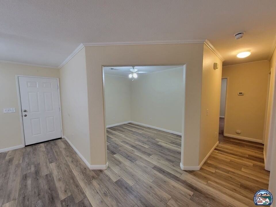 1099 Walnut St - Photo 7 of 22