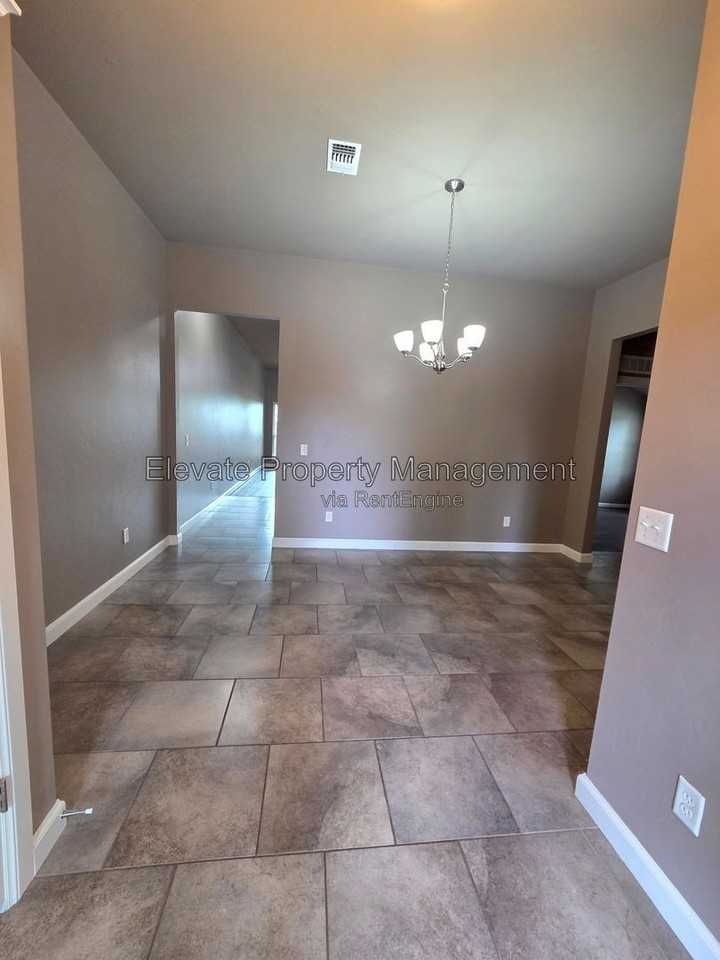 2200 Starwood Way - Photo 3 of 14