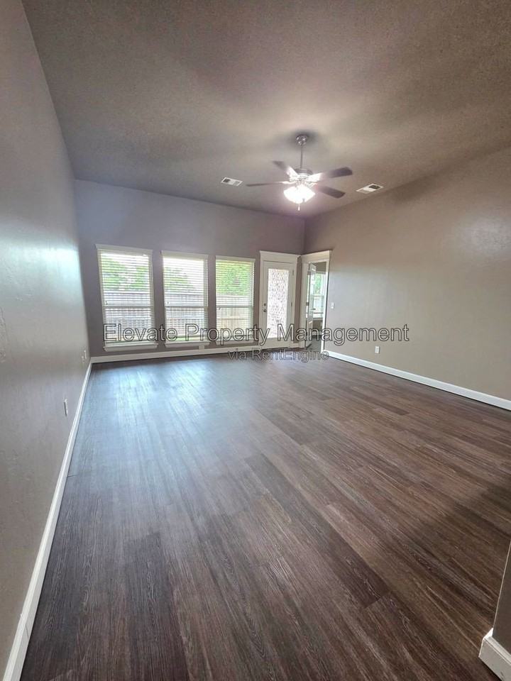 2200 Starwood Way - Photo 7 of 14