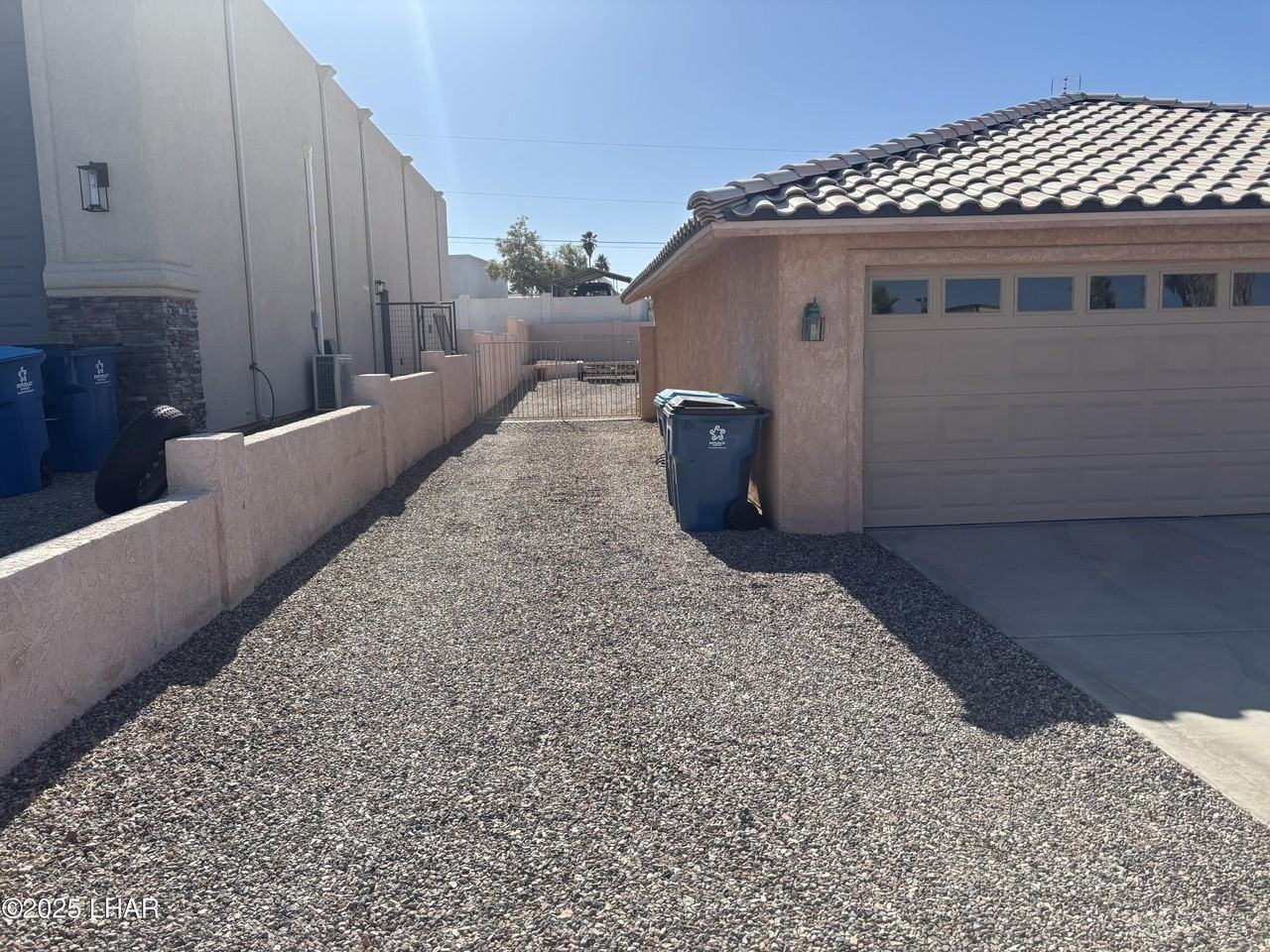 3762 Solar Dr - Photo 2 of 41