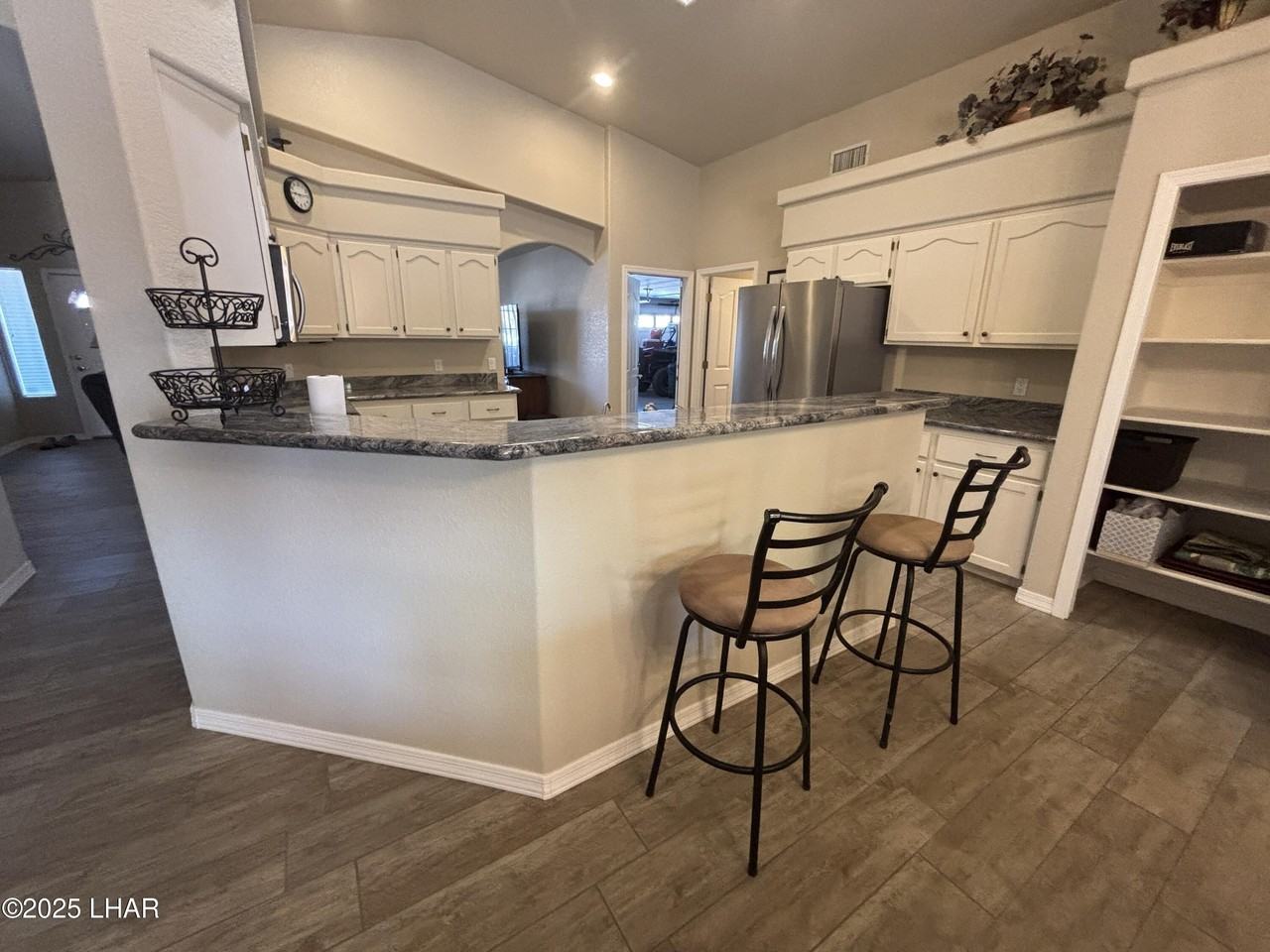 3762 Solar Dr - Photo 7 of 41