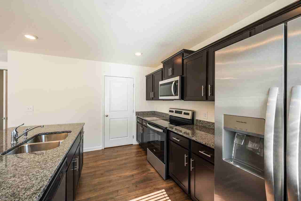 5055 Cotton Seed Way - Photo 5 of 32