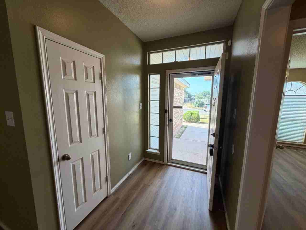 1618 75th St - Photo 2 of 12