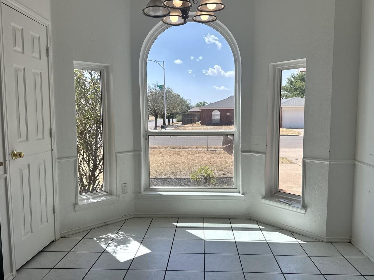 6308 14th St - Photo 5 of 15