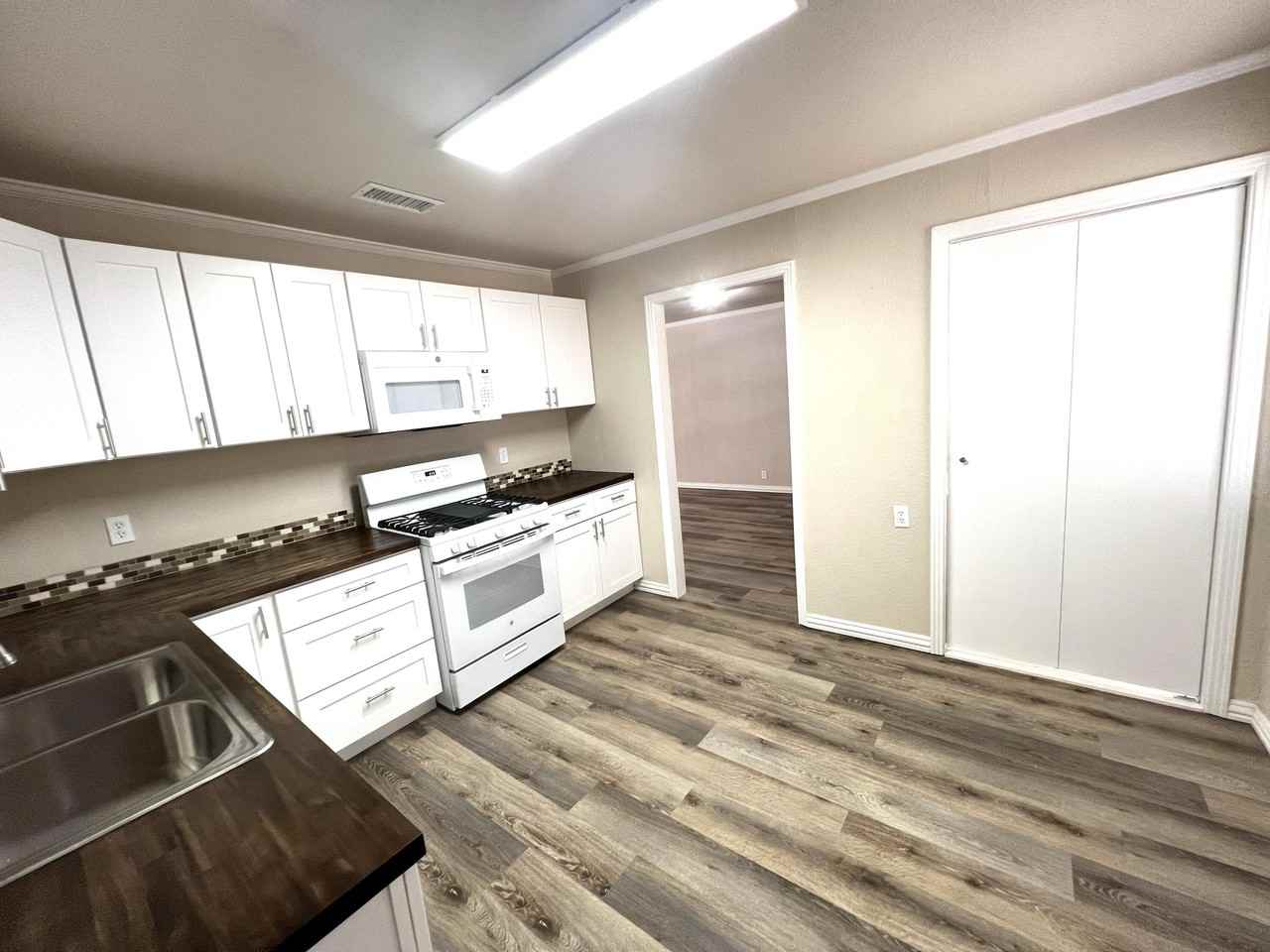 1910 64th St - Photo 7 of 18