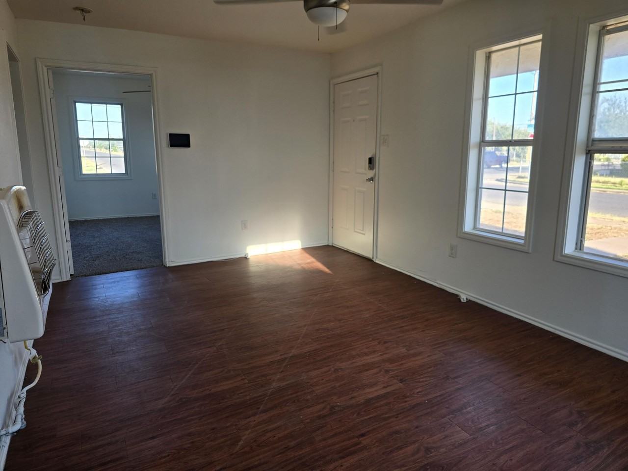 2904 Baylor St - Photo 3 of 20