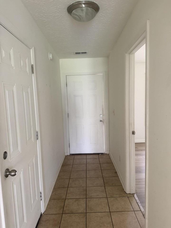 2593 Rockaway Pl - Photo 7 of 16