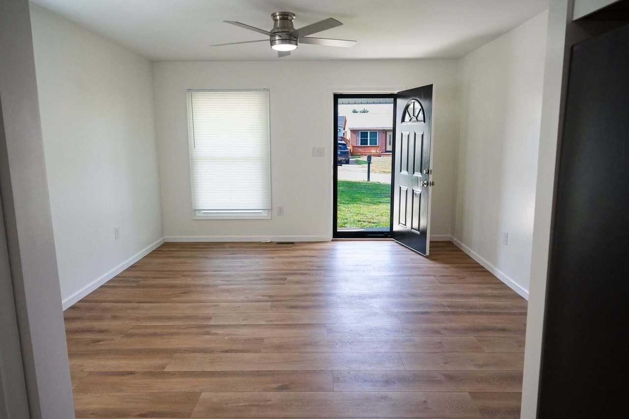 208 Burley Way - Photo 3 of 17