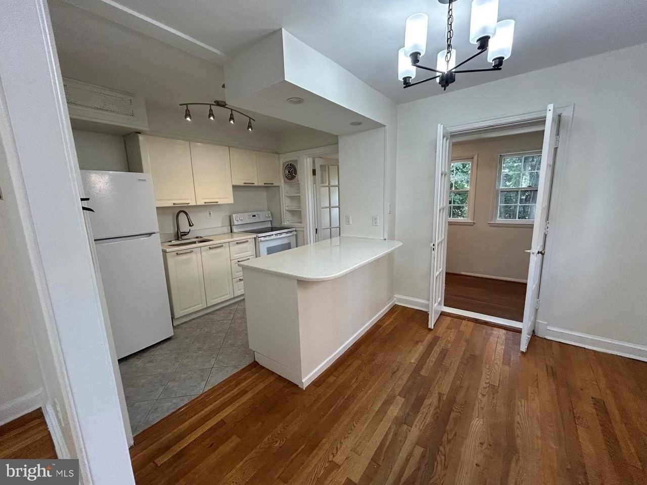 2036 Tunlaw Rd Nw - Photo 5 of 20