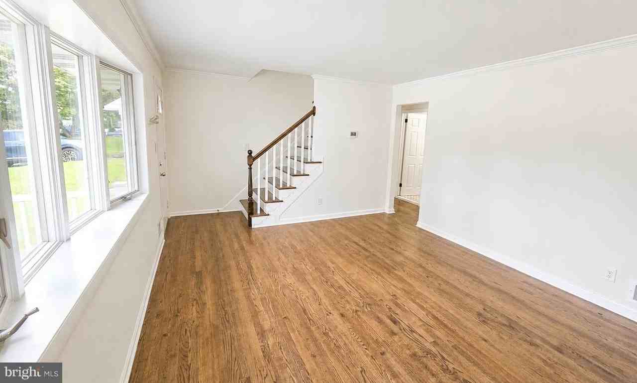 307 Luther Rd - Photo 3 of 14