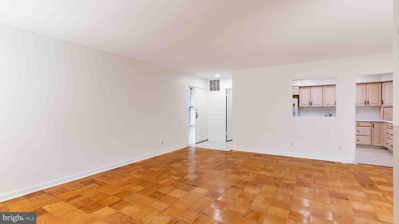 29 Stonehenge Cir - Photo 3 of 36