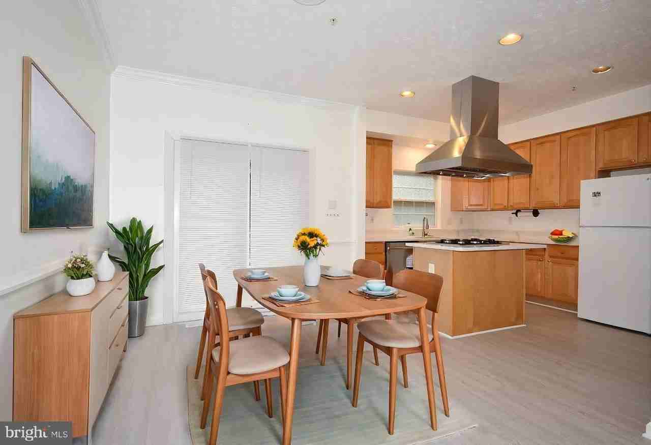 6617 Cambria Ter - Photo 4 of 28