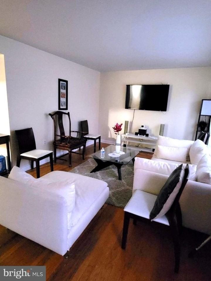 4506 Samar St - Photo 2 of 9