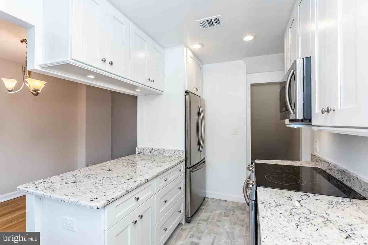 3578 S Stafford St - Photo 2 of 22