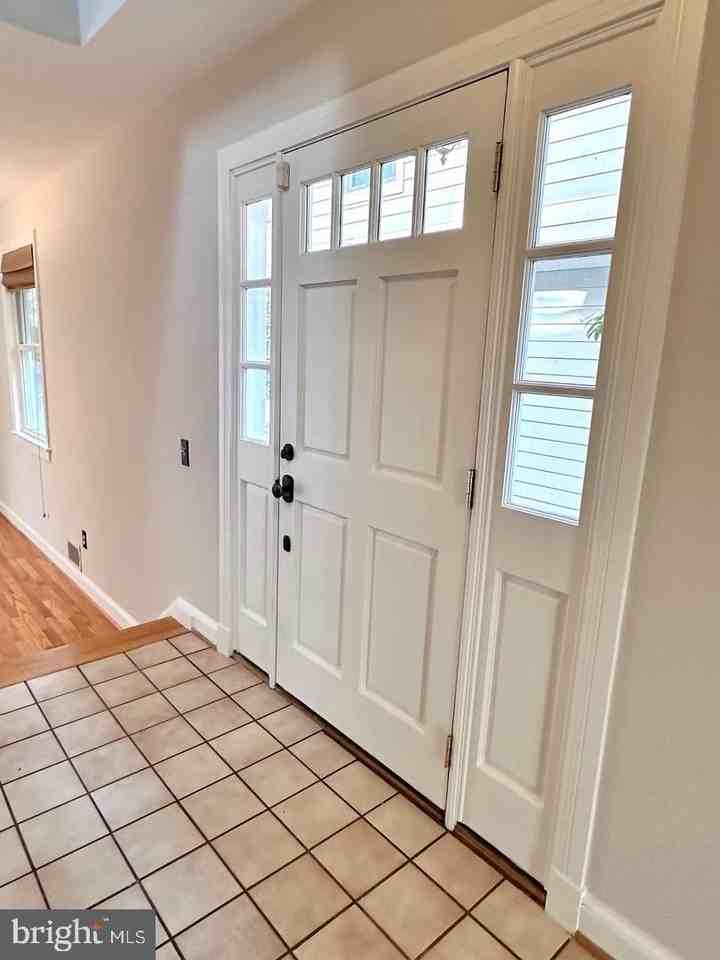 505 Carlisle Dr - Photo 7 of 22