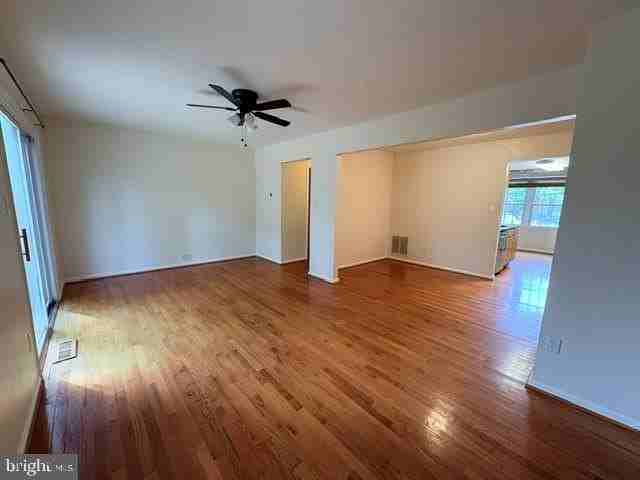 5017 Head Ct - Photo 5 of 21