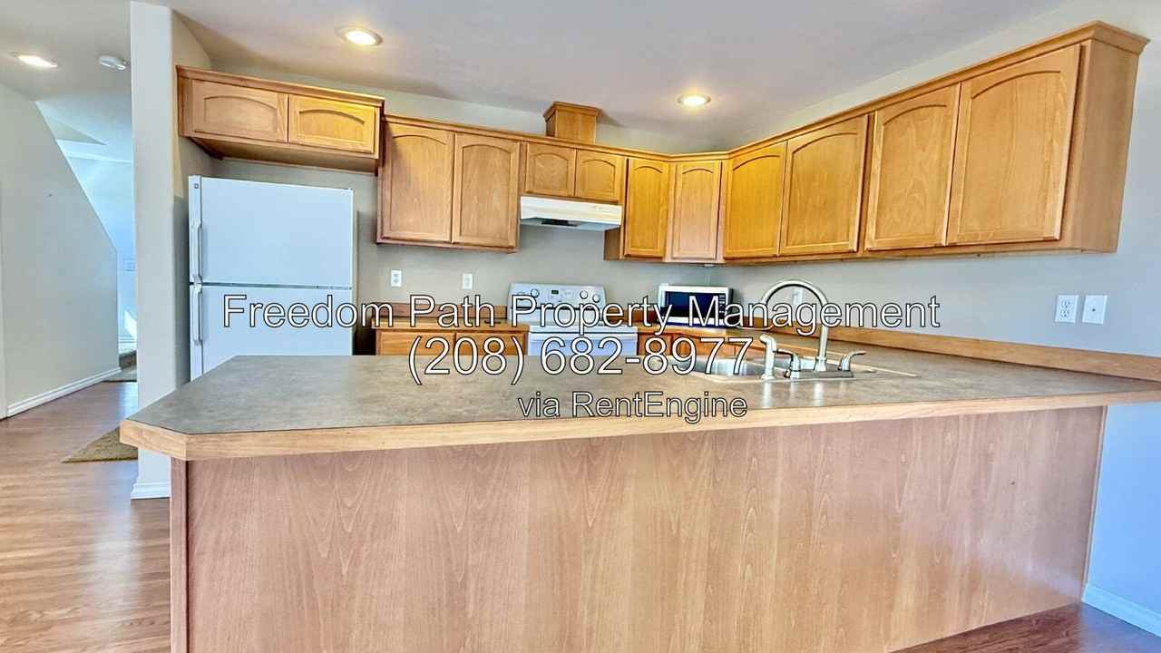 2918 N Boyer Ave - Photo 7 of 20