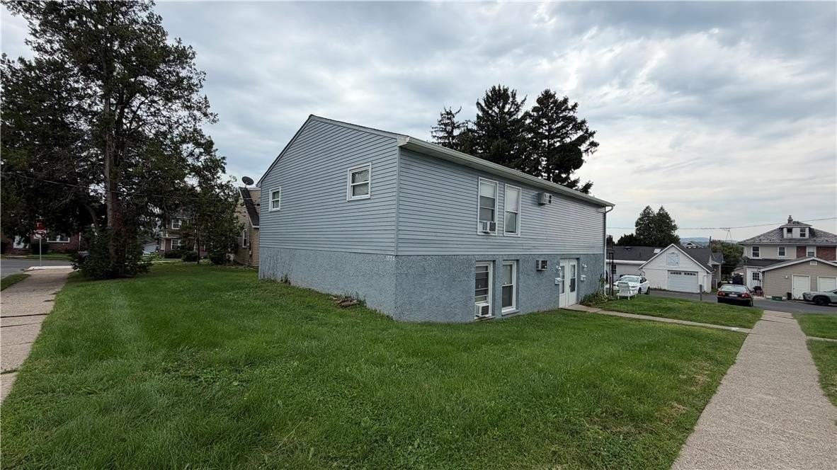 1024 1st Ave - Photo 2 of 21
