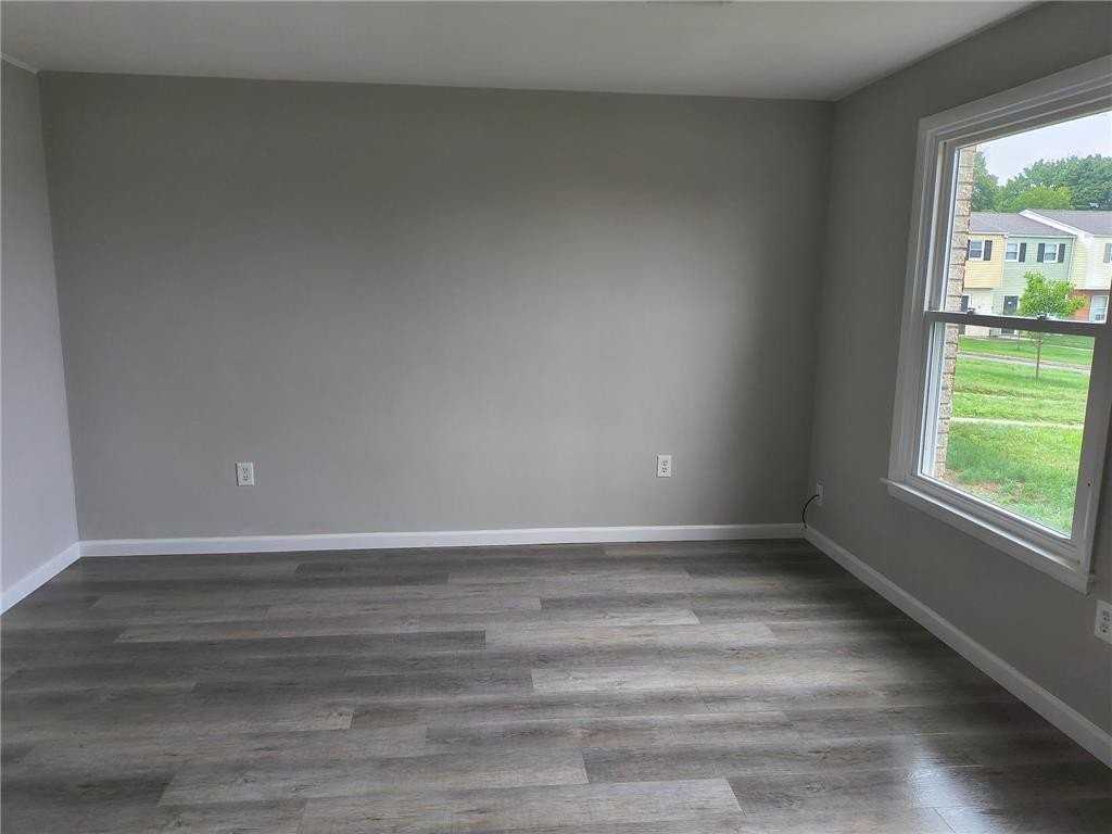97 Hillcrest Ln #B16 - Photo 3 of 8