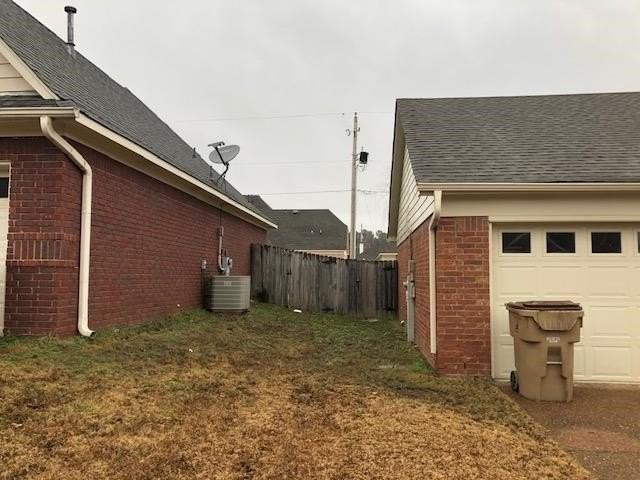 9246 Chalkwell Ave - Photo 3 of 26
