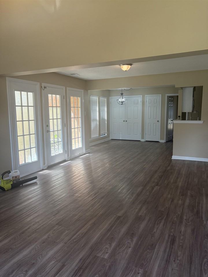1655 Oaken Bucket Dr - Photo 4 of 13