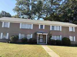 featured image of 1263 Laudeen Dr #4