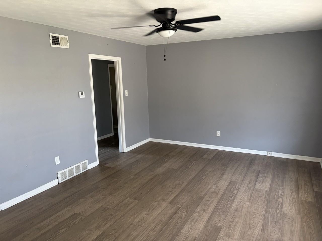 1263 Laudeen Dr #4 - Photo 5 of 10