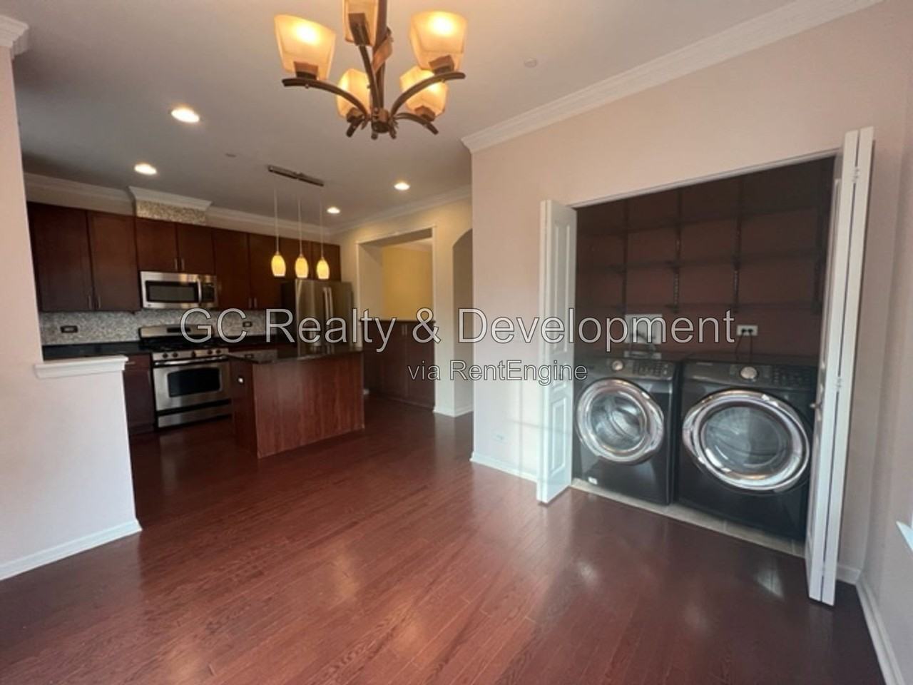 1271 Evergreen Ave - Photo 2 of 31