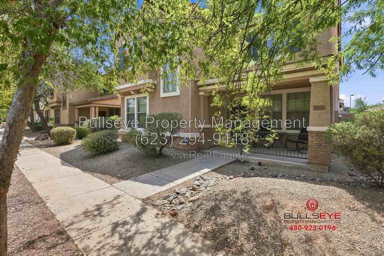 3289 E Ivanhoe St - Photo 4 of 44