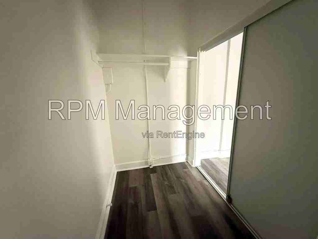 849 S Kenmore Ave #38 - Photo 3 of 6