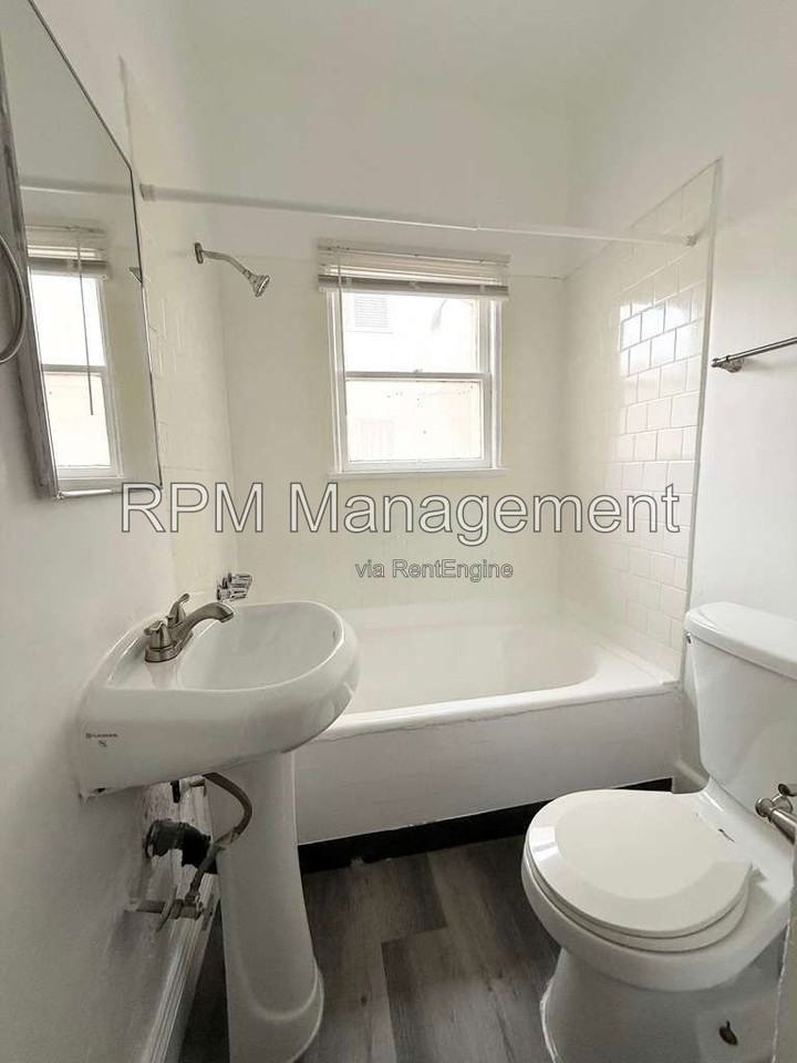 849 S Kenmore Ave #38 - Photo 6 of 6