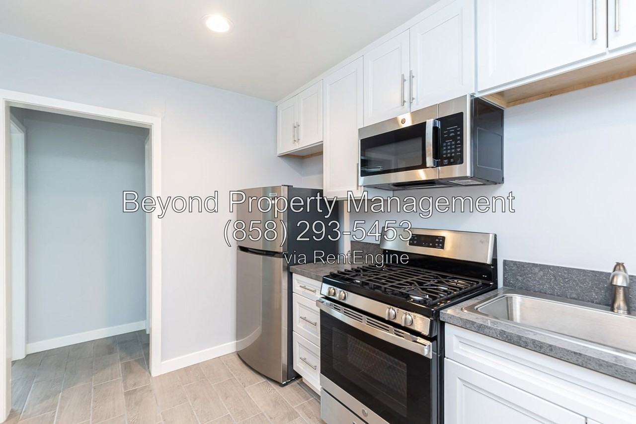 5074 Lotus St #5074-5 - Photo 6 of 11