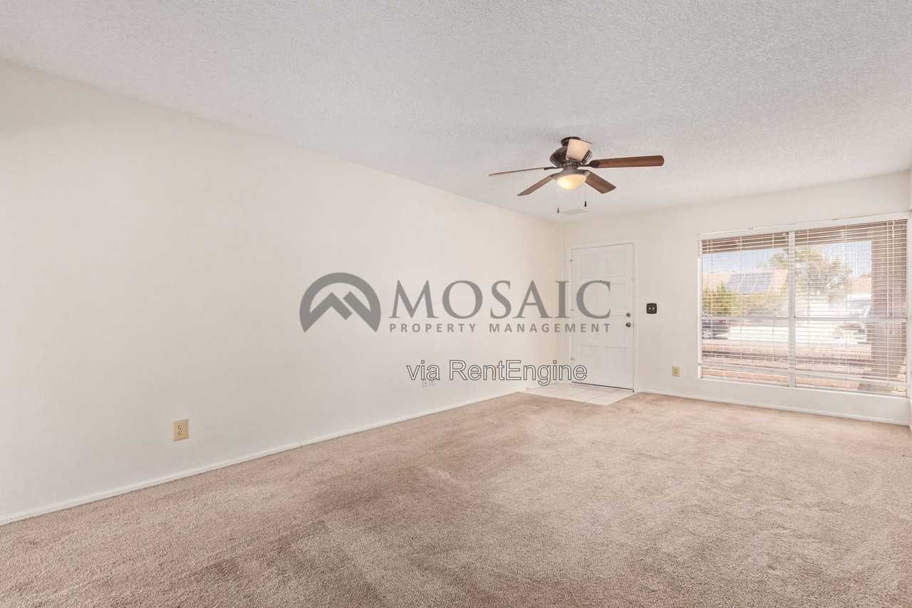 3841 W Bluefield Ave - Photo 4 of 28