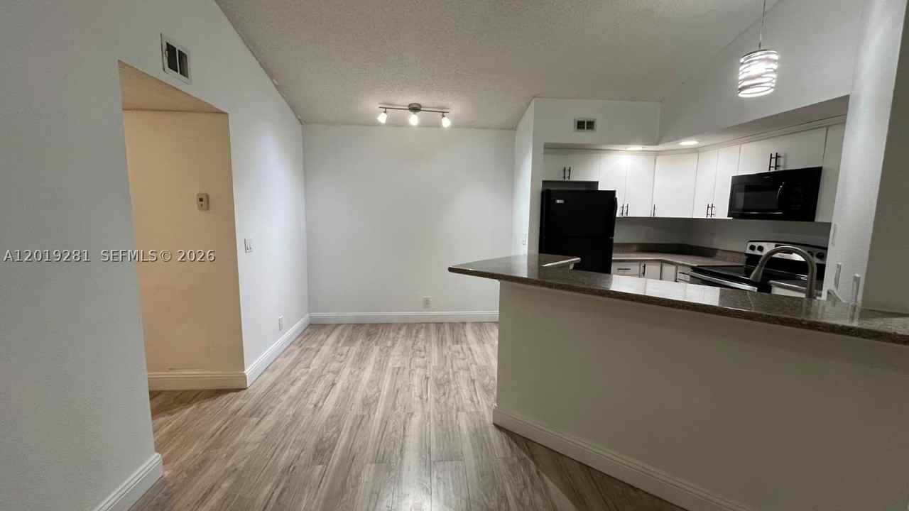 701 Vista Isles Dr #1624 - Photo 7 of 12