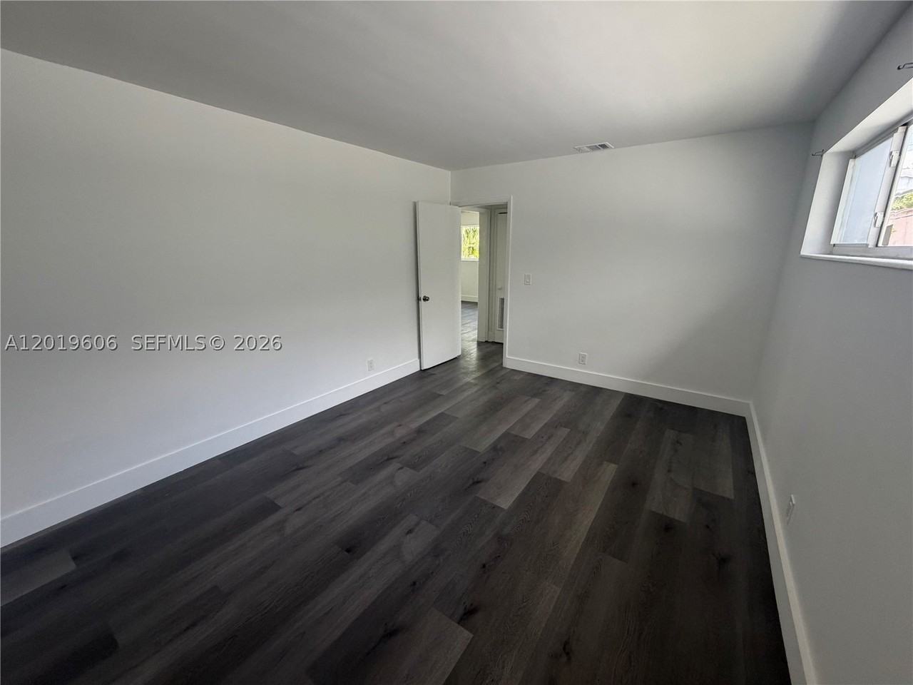 117 Se 2nd Ave #1 - Photo 6 of 15