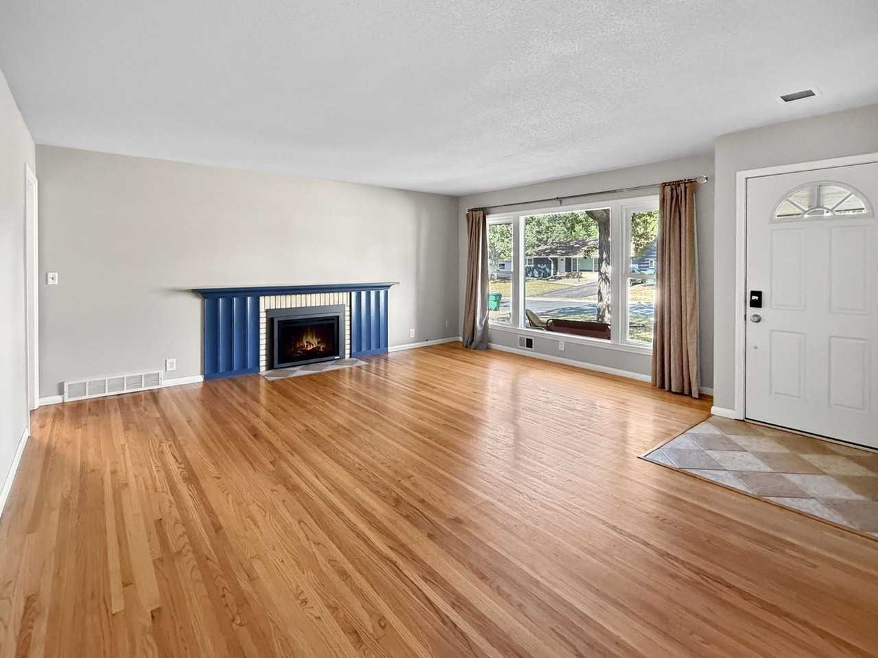 6815 Eliot View Rd - Photo 3 of 18
