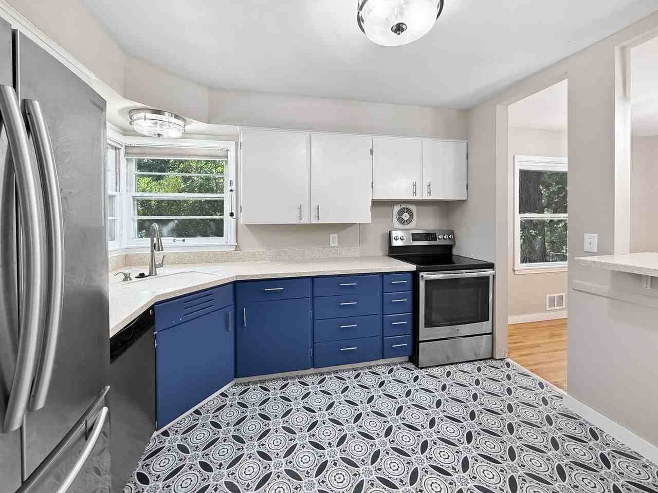 6815 Eliot View Rd - Photo 6 of 18