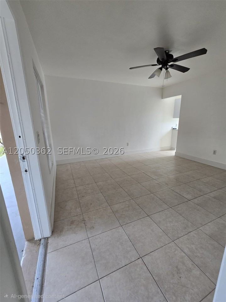 724 Sw 7th Ter #1-2 - Photo 7 of 21