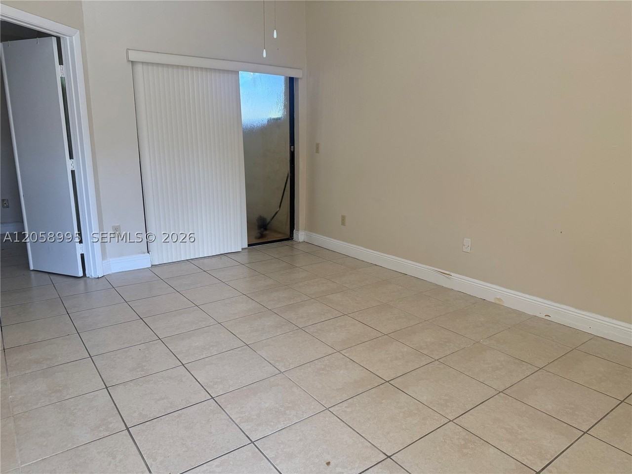 9843 Sw 138th Ave #EA2R - Photo 4 of 13