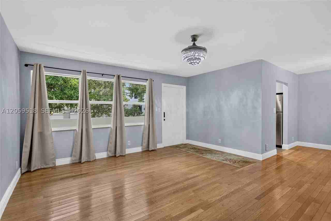 2870 Ne 14th Street Cswy #203C - Photo 5 of 39
