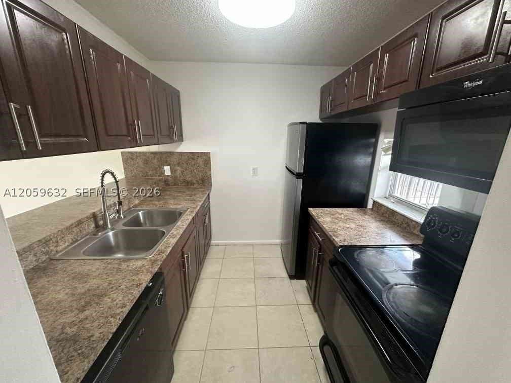 8620 N Sherman Cir #503 - Photo 2 of 9
