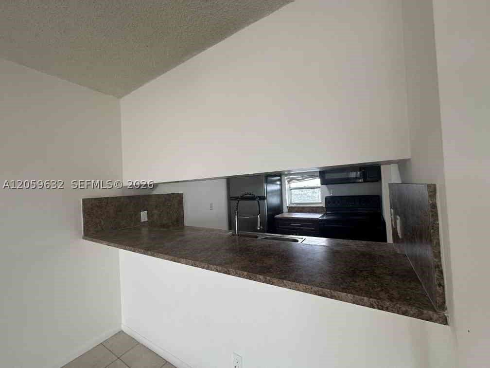8620 N Sherman Cir #503 - Photo 4 of 9