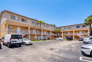 featured image of 6225 Kendale Lakes Cir #253