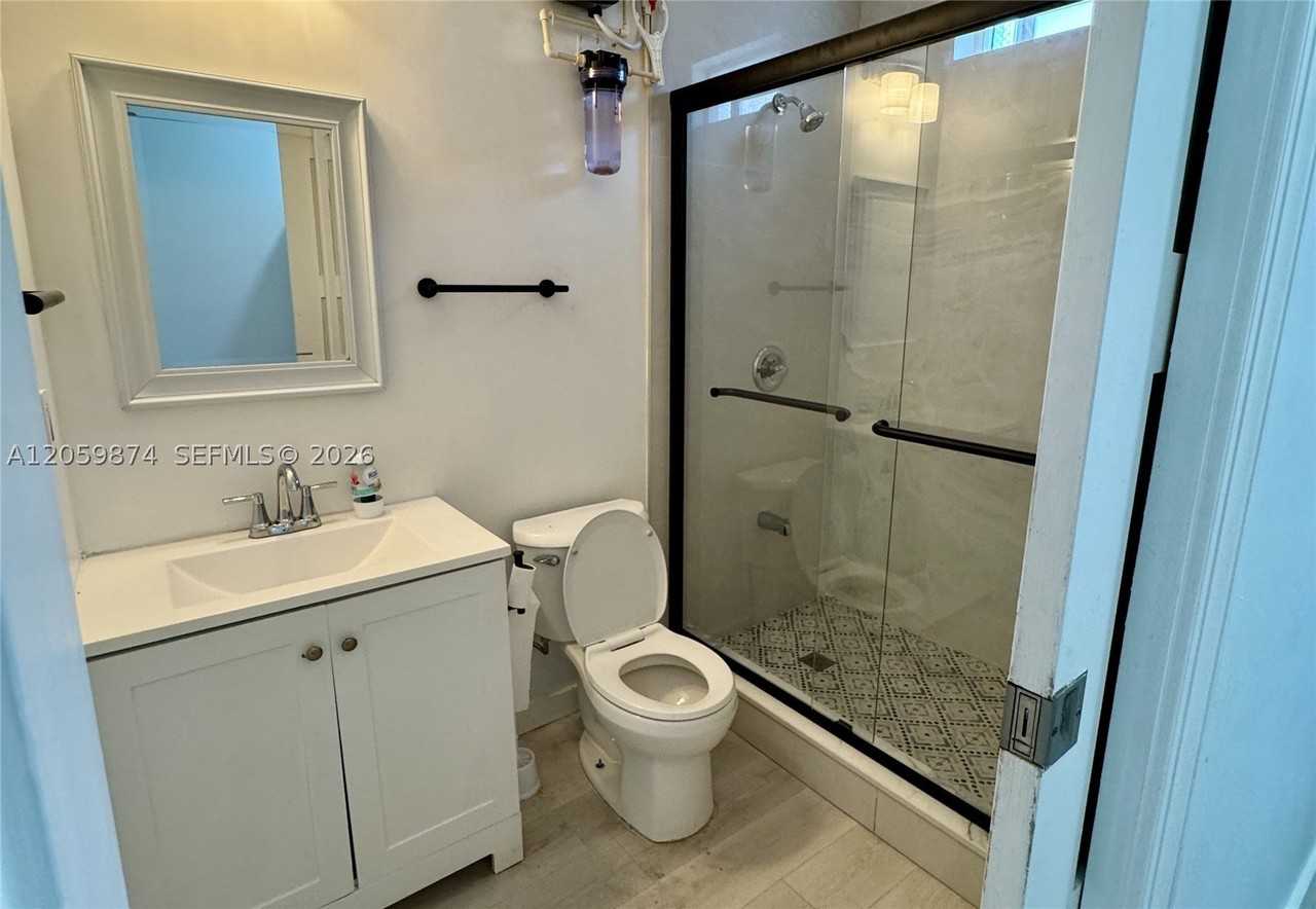2130 Plunkett Ct - Photo 4 of 11