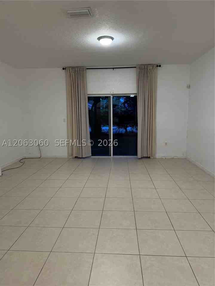 4917 Sw 140th Ter #9 - Photo 5 of 17