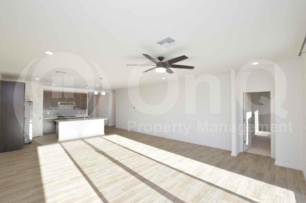 21914 S 226th Pl - Photo 5 of 38