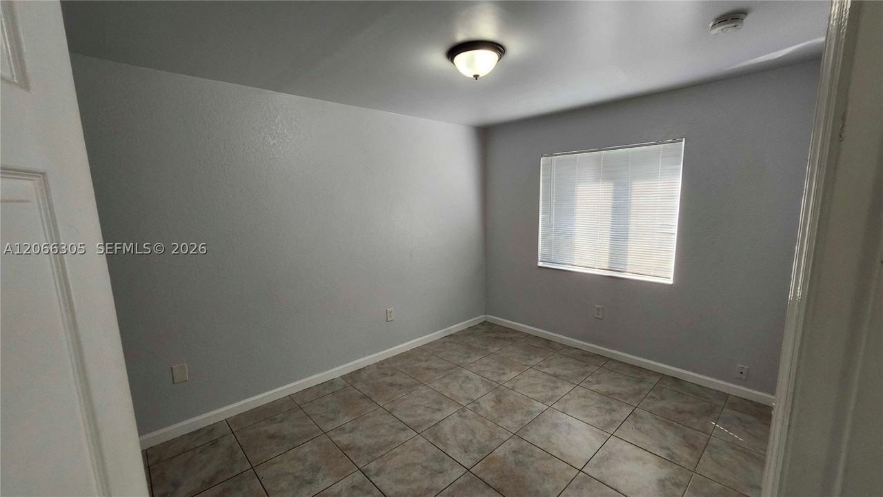 14084 Ne 2nd Ave #14084 - Photo 7 of 14