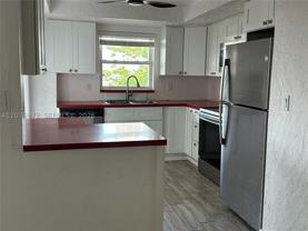 180 Ne 12th Ave #17E - Photo 1 of 1