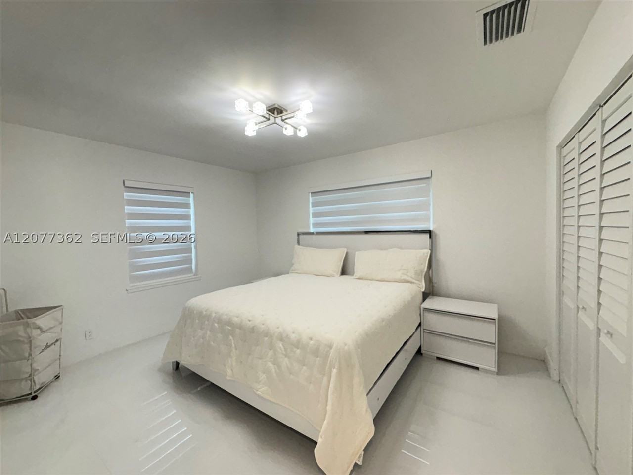 937 Sw 18th Ct - Photo 5 of 18