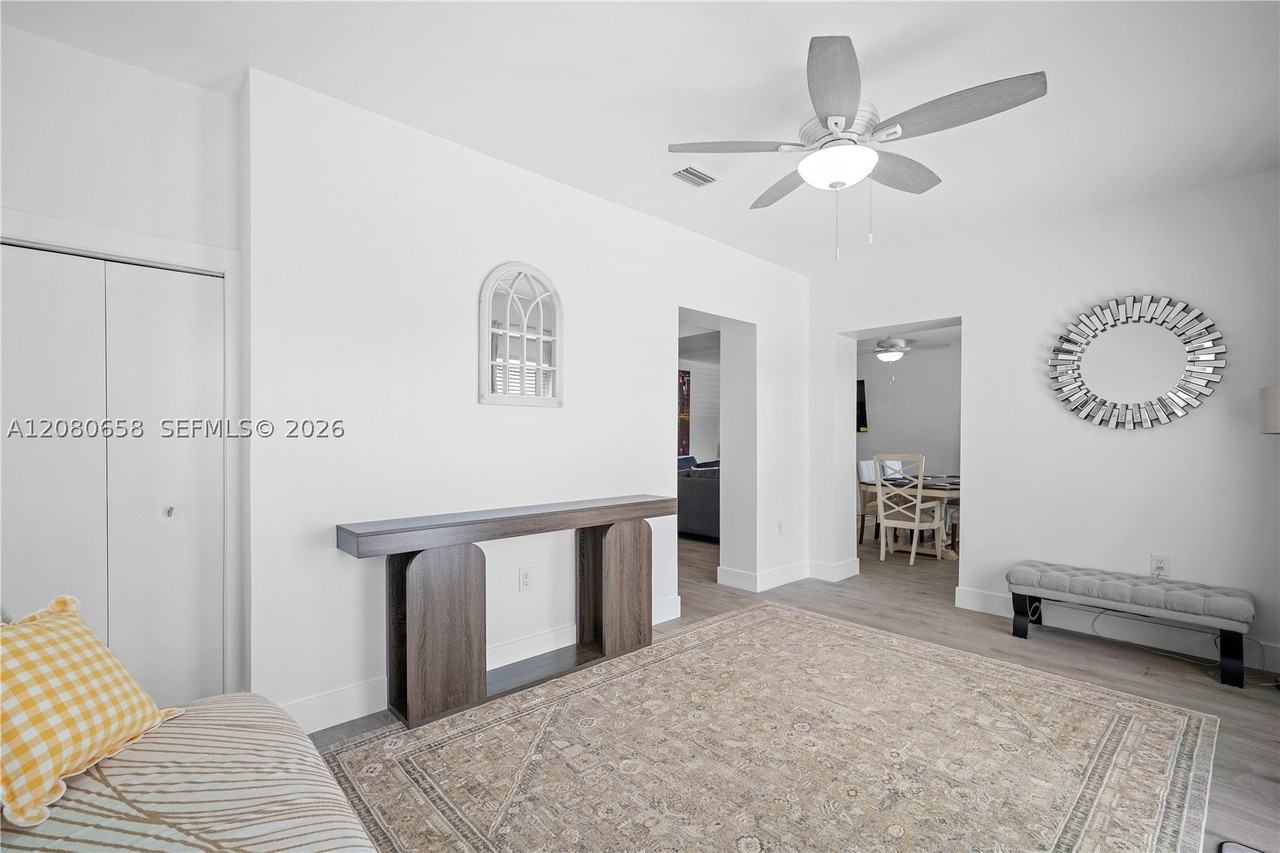 836 Nw 33rd Ave #A - Photo 4 of 30